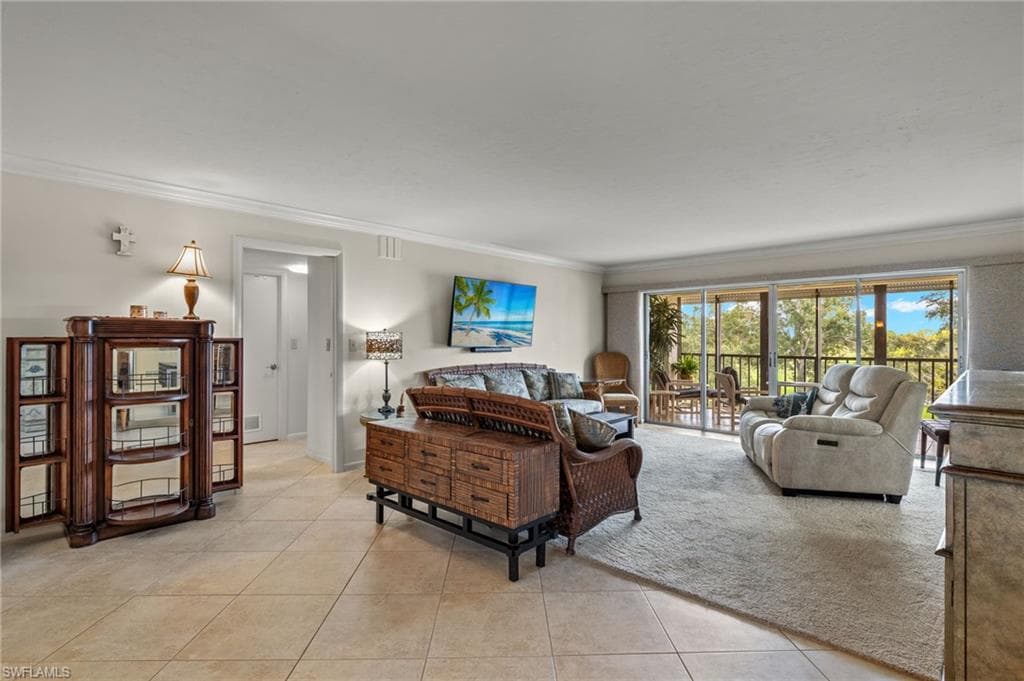 1510 Imperial Golf Course Blvd 133, Naples, FL 34110-9