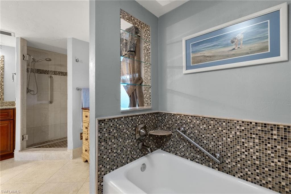 1510 Imperial Golf Course Blvd 133, Naples, FL 34110-22