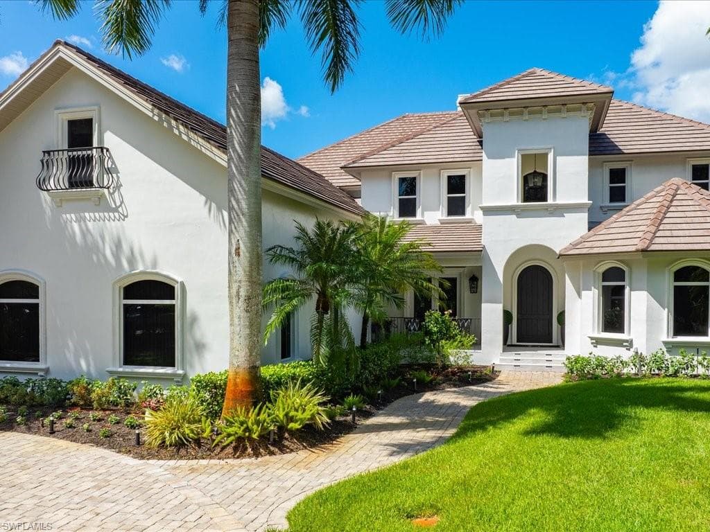 9129 The Ln, Naples, FL 34109-11