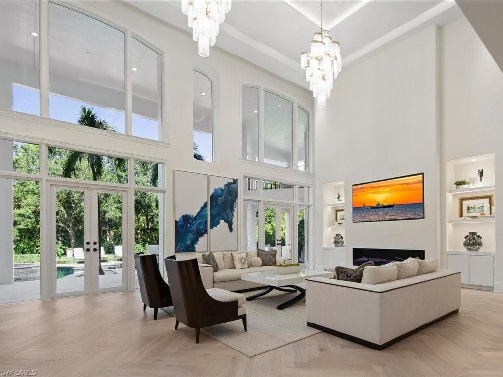 9129 The Ln, Naples, FL 34109-14