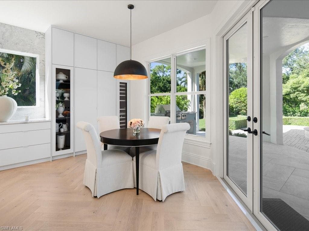 9129 The Ln, Naples, FL 34109-23