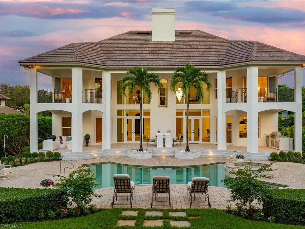 9129 The Ln, Naples, FL 34109-1