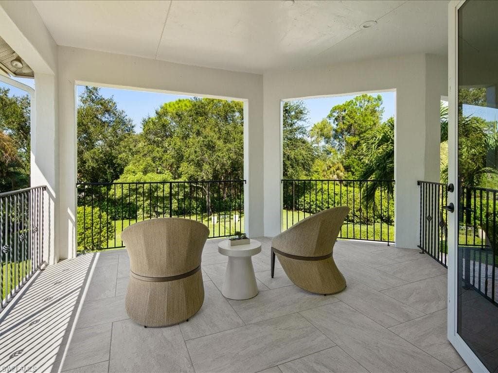 9129 The Ln, Naples, FL 34109-39