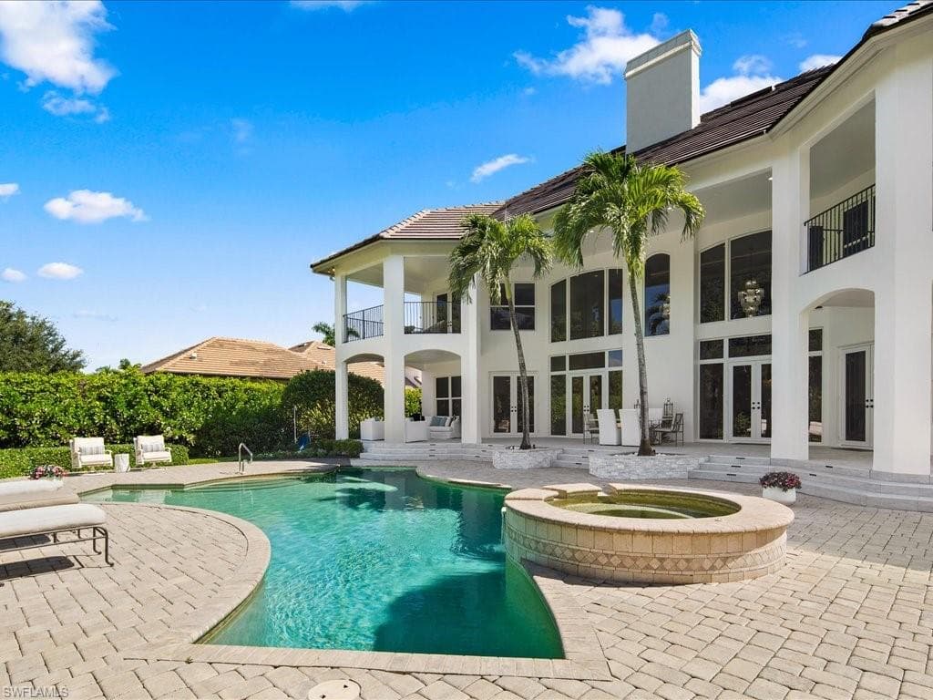 9129 The Ln, Naples, FL 34109-47
