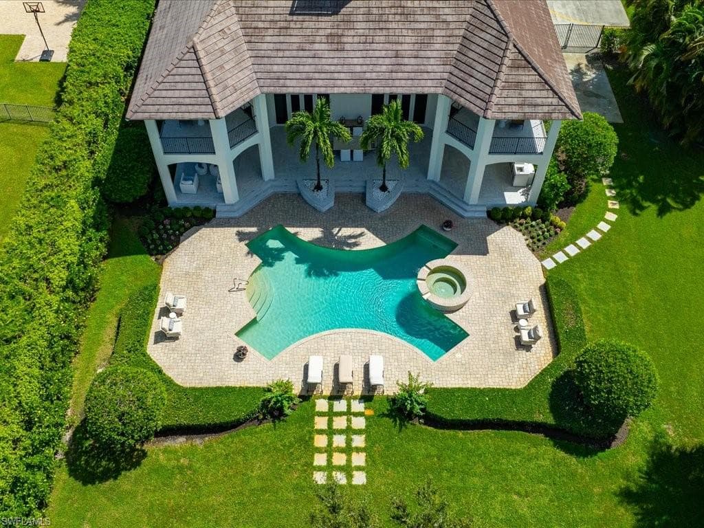9129 The Ln, Naples, FL 34109-48