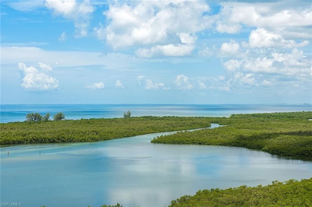 285 Grande Way 1606, Naples, FL 34110-20