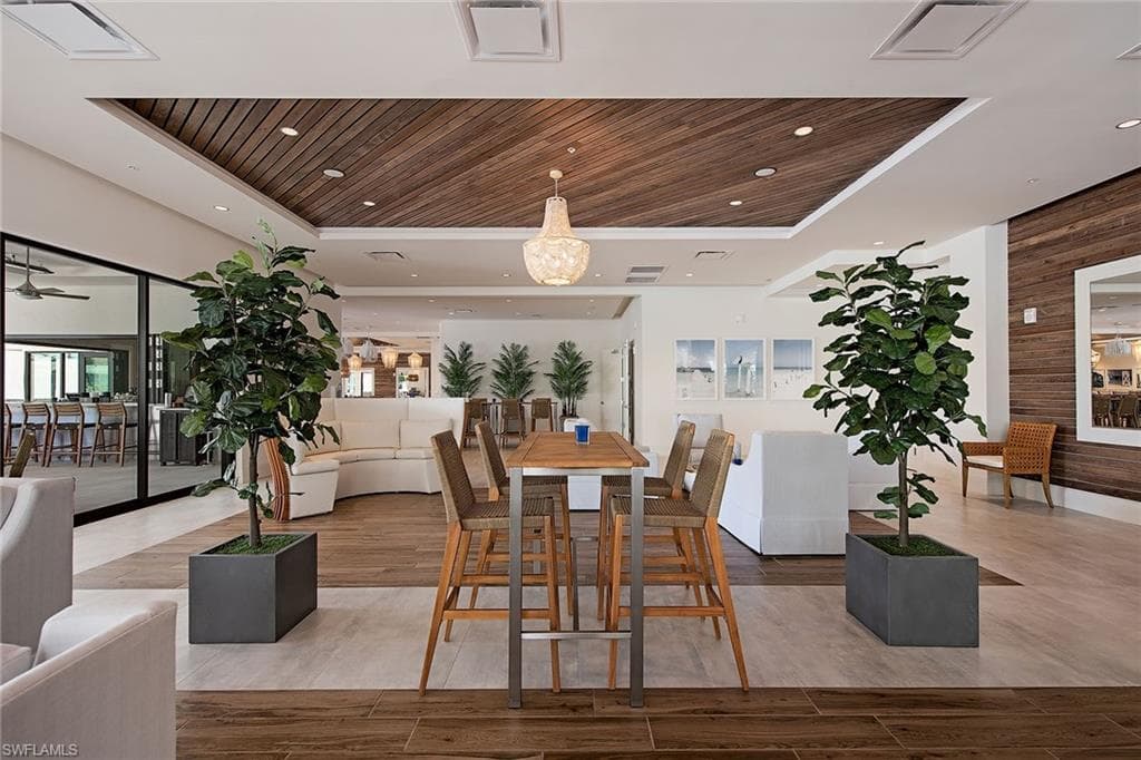 285 Grande Way 1606, Naples, FL 34110-27