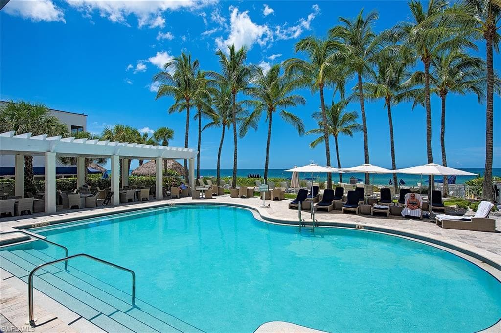 285 Grande Way 1606, Naples, FL 34110-31