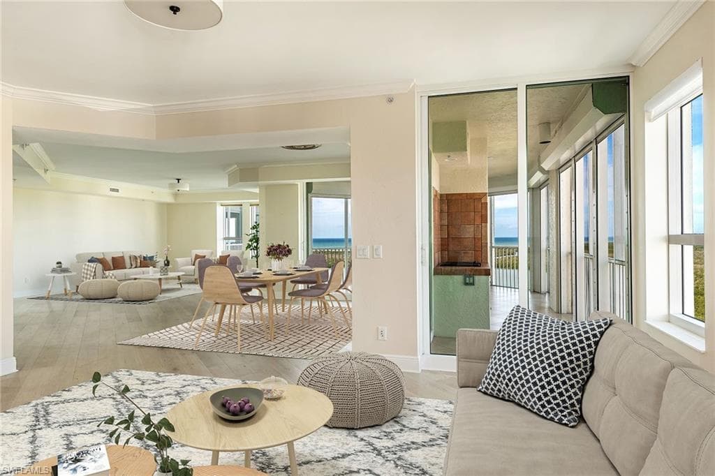 285 Grande Way 1606, Naples, FL 34110-7