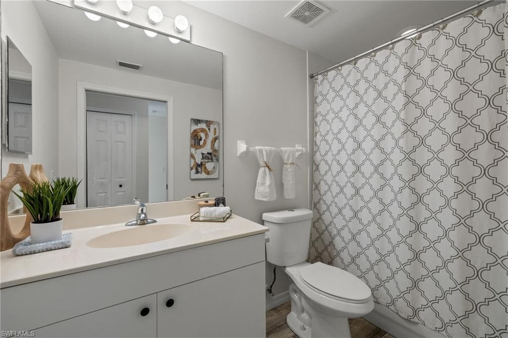 411 Valerie Way 103, Naples, FL 34104-19