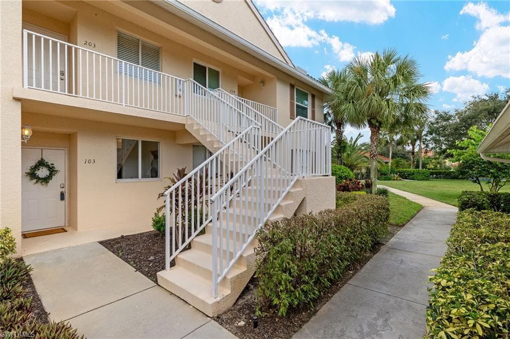 411 Valerie Way 103, Naples, FL 34104-3