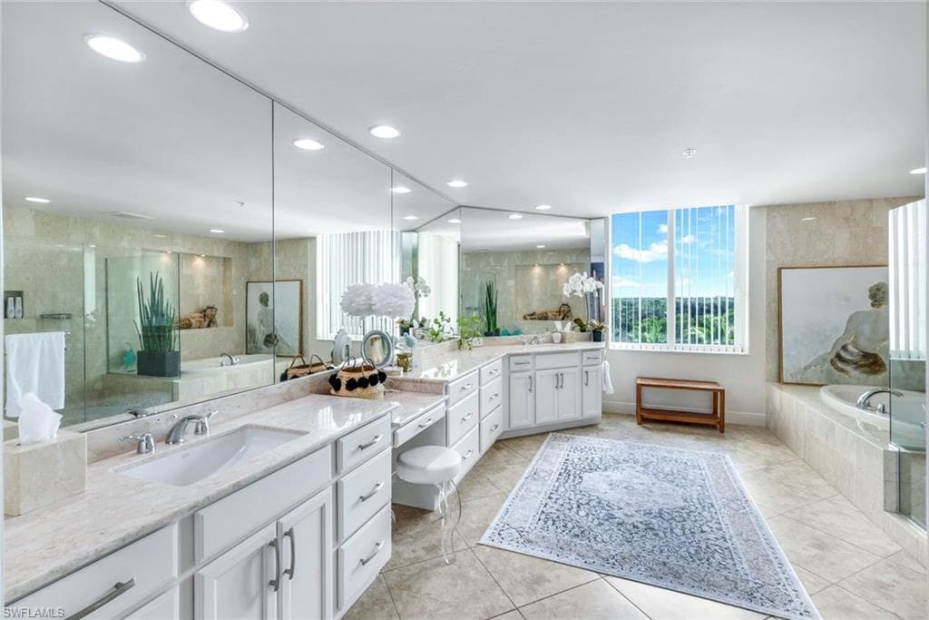 265 Indies Way 503, Naples, FL 34110-20