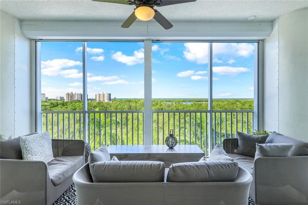 265 Indies Way 503, Naples, FL 34110-28