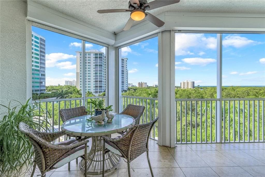 265 Indies Way 503, Naples, FL 34110-32