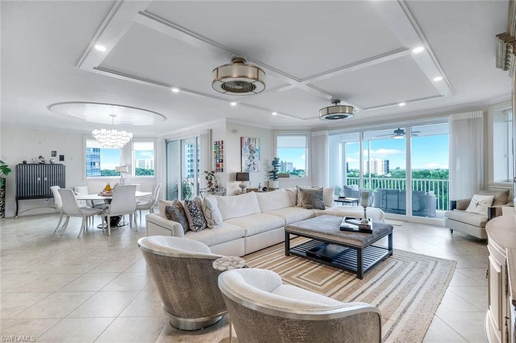 265 Indies Way 503, Naples, FL 34110-4