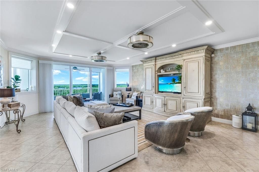 265 Indies Way 503, Naples, FL 34110-6