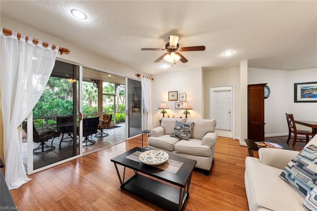 25200 Goldcrest Dr 512, Bonita Springs, FL 34134-8