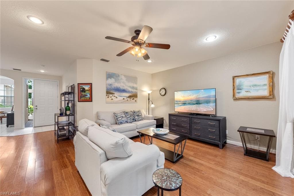 25200 Goldcrest Dr 512, Bonita Springs, FL 34134-19
