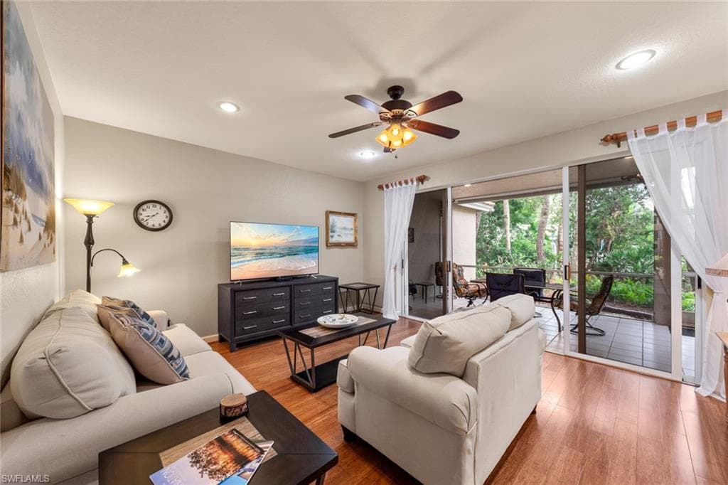25200 Goldcrest Dr 512, Bonita Springs, FL 34134-1
