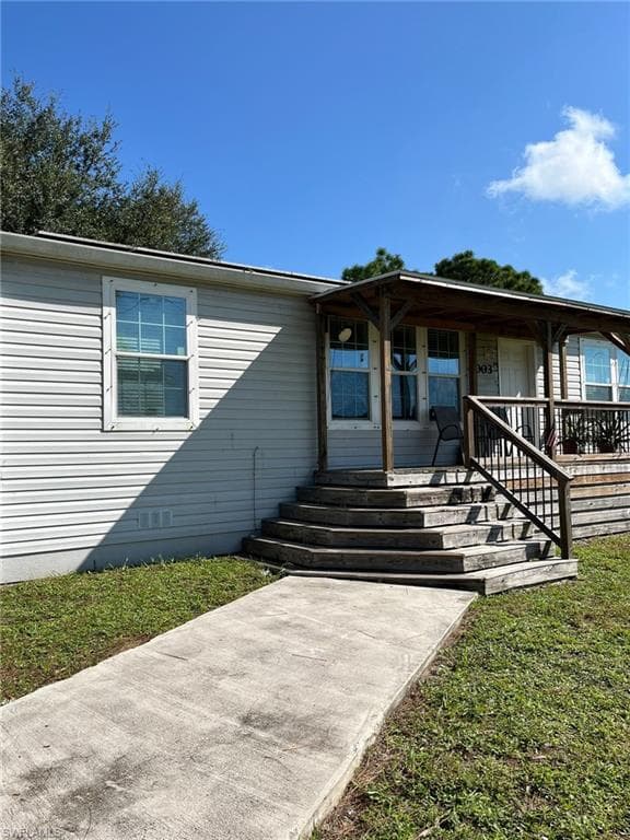 4003 20th St, Alva, FL 33920-2
