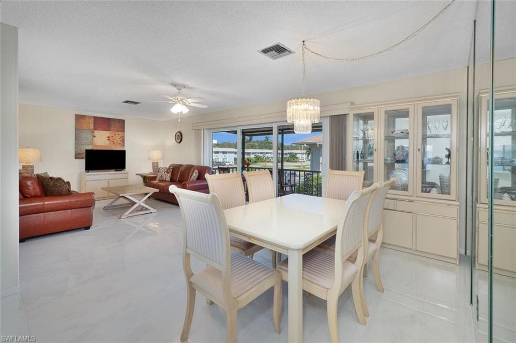 239 Palm Dr 239-2, Naples, FL 34112-3