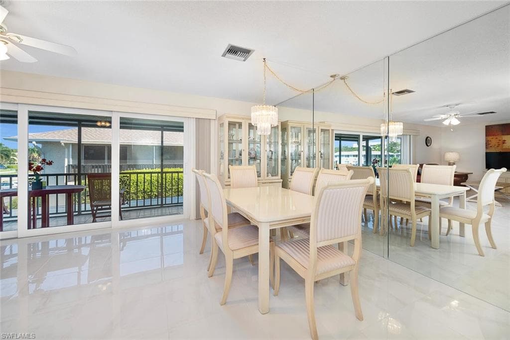 239 Palm Dr 239-2, Naples, FL 34112-6