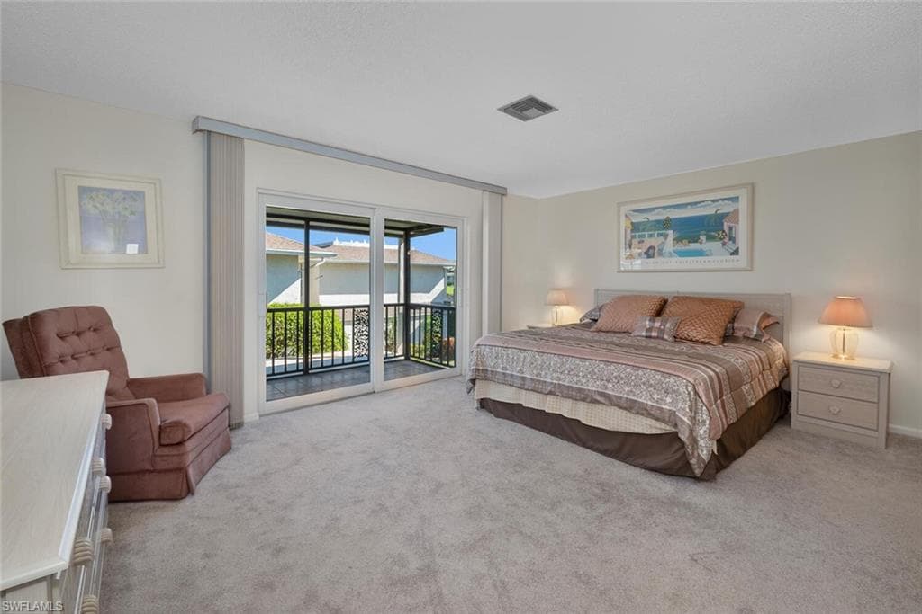 239 Palm Dr 239-2, Naples, FL 34112-7