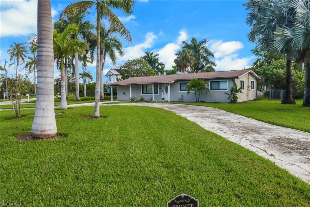1185 Christopher Ct, Naples, FL 34104-9