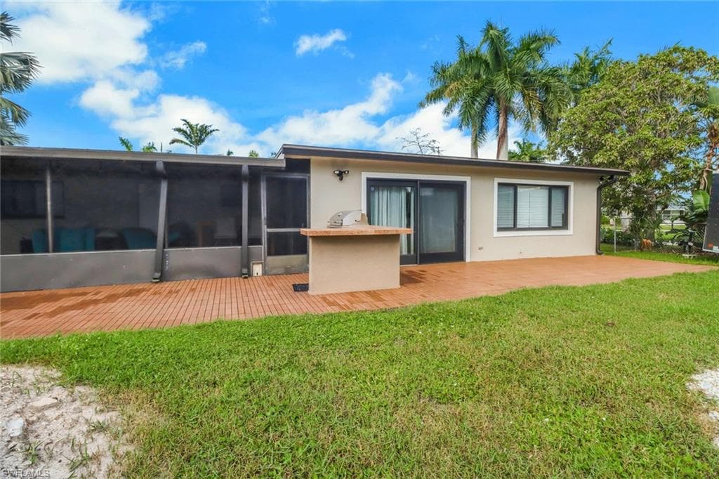 1185 Christopher Ct, Naples, FL 34104-4