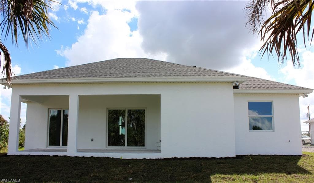 2872 64th Ave NE, Naples, FL 34120-15