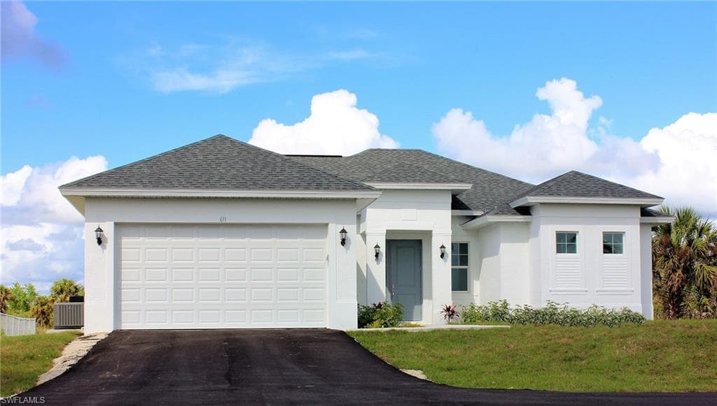 2872 64th Ave NE, Naples, FL 34120-1