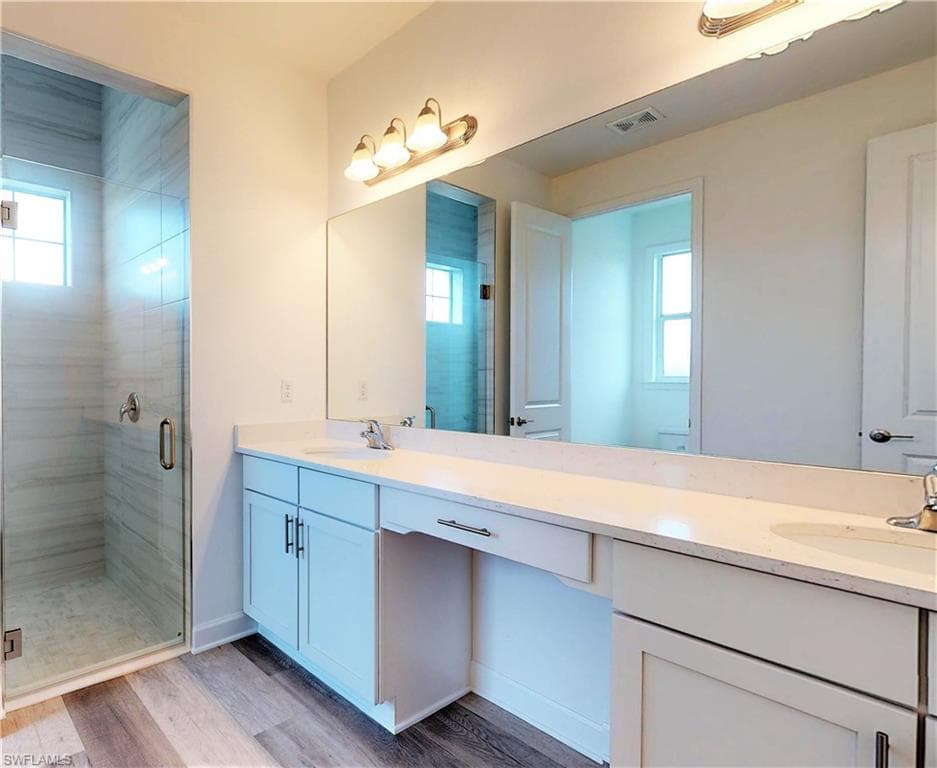 2872 64th Ave NE, Naples, FL 34120-30