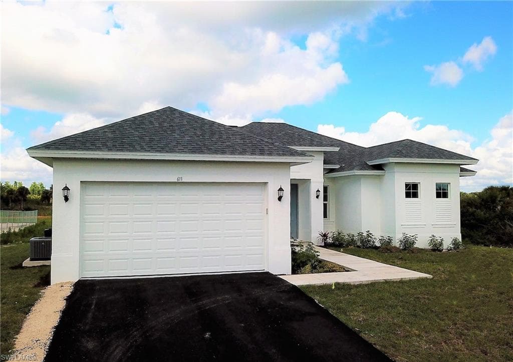 2872 64th Ave NE, Naples, FL 34120-3