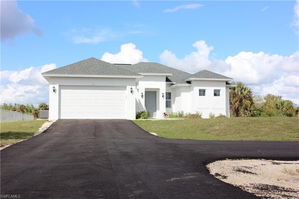 2872 64th Ave NE, Naples, FL 34120-4