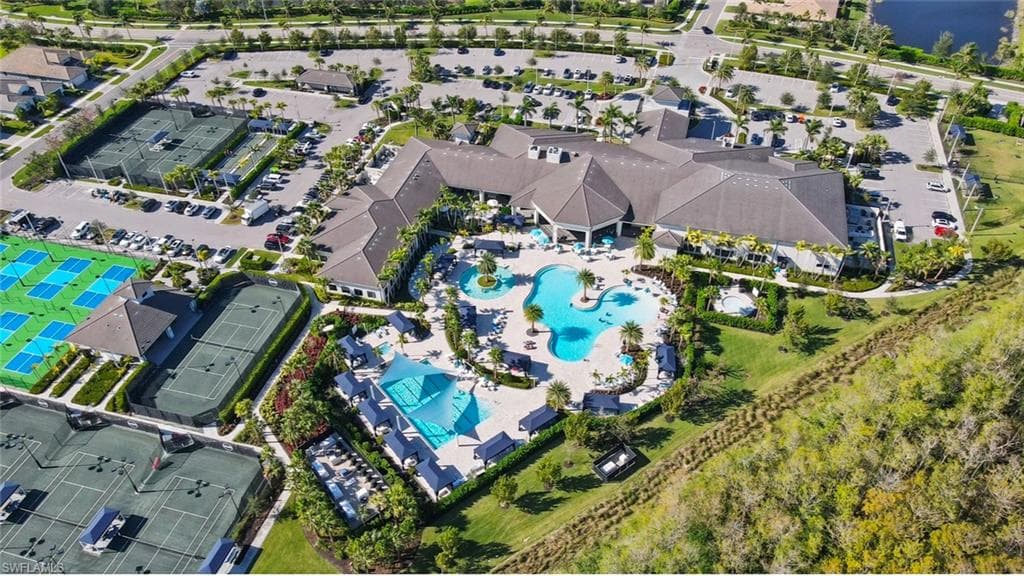 16030 Starglazer Pl, Bonita Springs, FL 34135-17