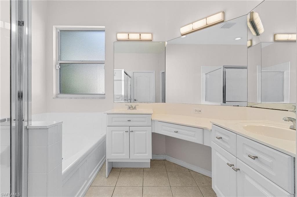 14924 Indigo Lakes Dr, Naples, FL 34119-18