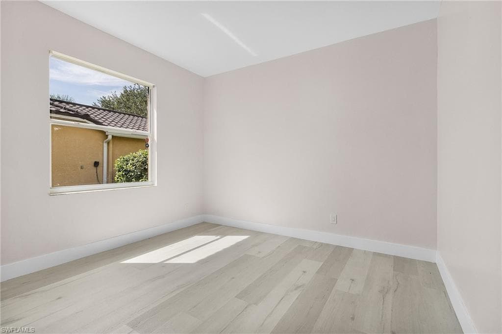 14924 Indigo Lakes Dr, Naples, FL 34119-24