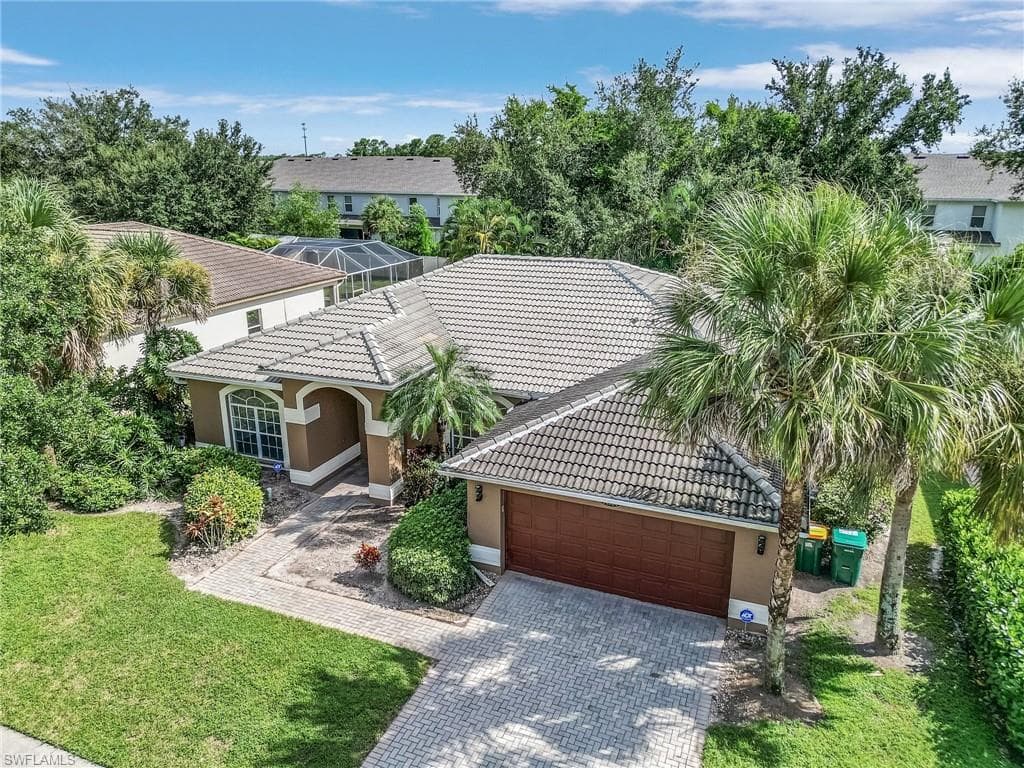 14924 Indigo Lakes Dr, Naples, FL 34119-2