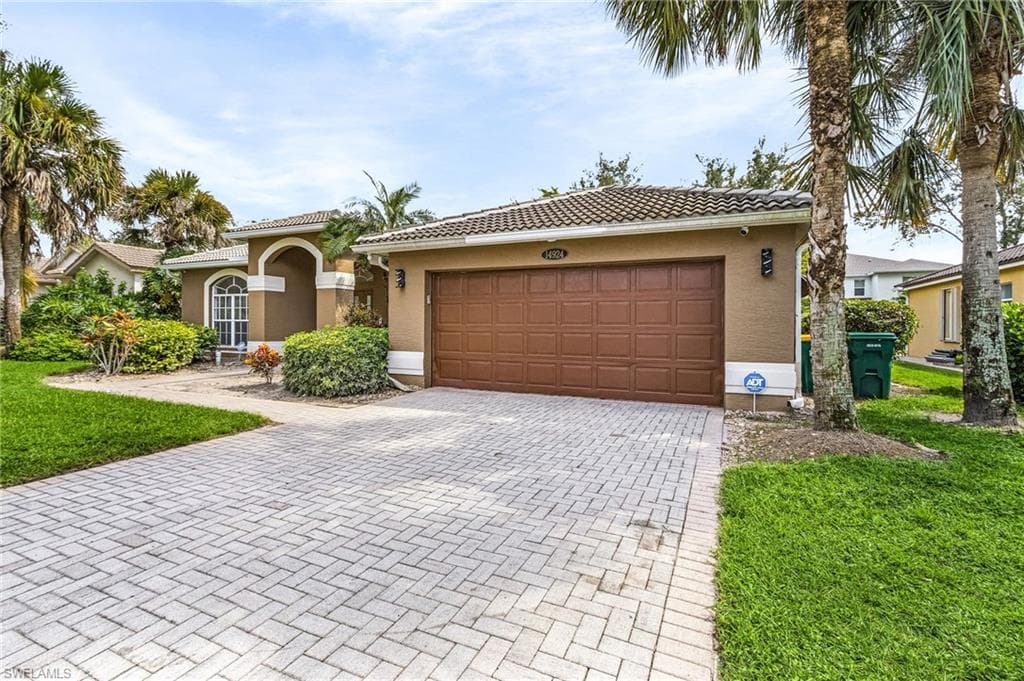 14924 Indigo Lakes Dr, Naples, FL 34119-30