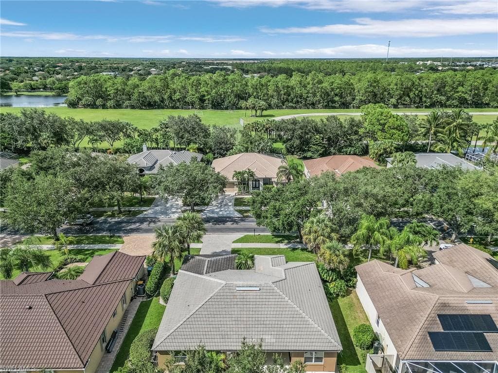14924 Indigo Lakes Dr, Naples, FL 34119-34