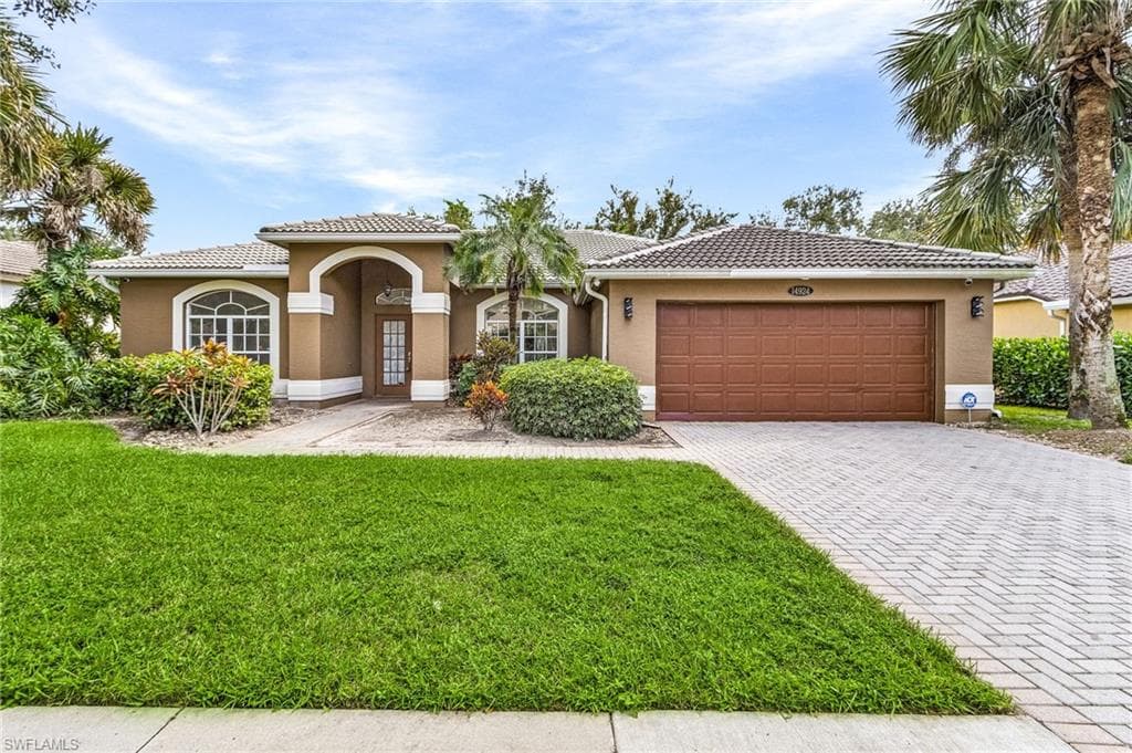 14924 Indigo Lakes Dr, Naples, FL 34119-3
