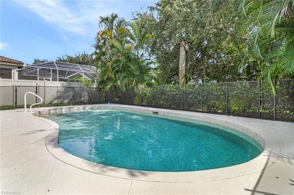 14924 Indigo Lakes Dr, Naples, FL 34119-6