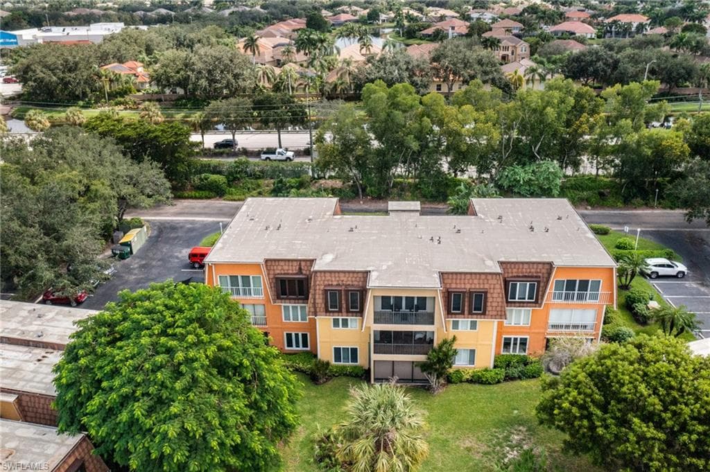 1850 Bald Eagle Dr 404-c, Naples, FL 34105-9