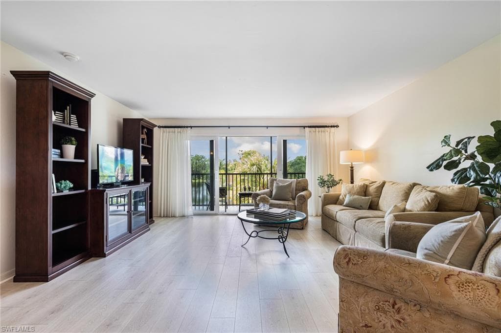 1850 Bald Eagle Dr 404-c, Naples, FL 34105-13