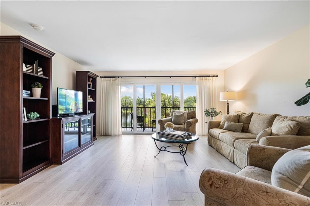 1850 Bald Eagle Dr 404-c, Naples, FL 34105-14