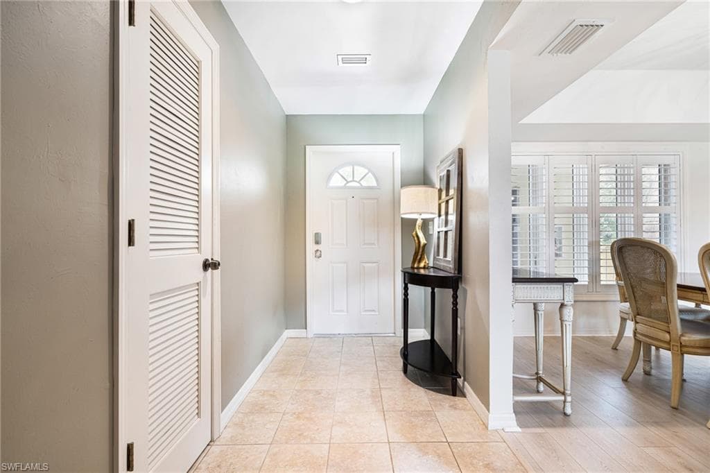 1850 Bald Eagle Dr 404-c, Naples, FL 34105-21