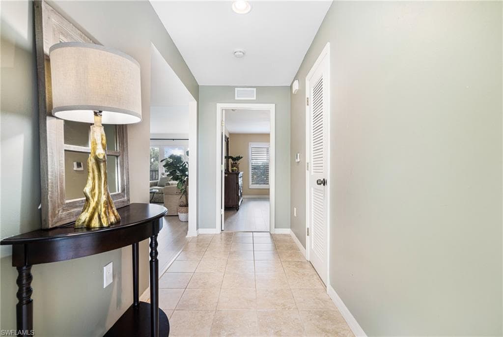 1850 Bald Eagle Dr 404-c, Naples, FL 34105-22