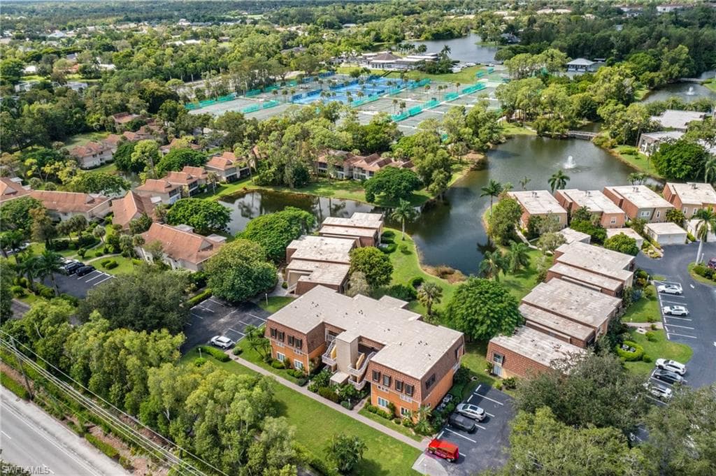 1850 Bald Eagle Dr 404-c, Naples, FL 34105-2