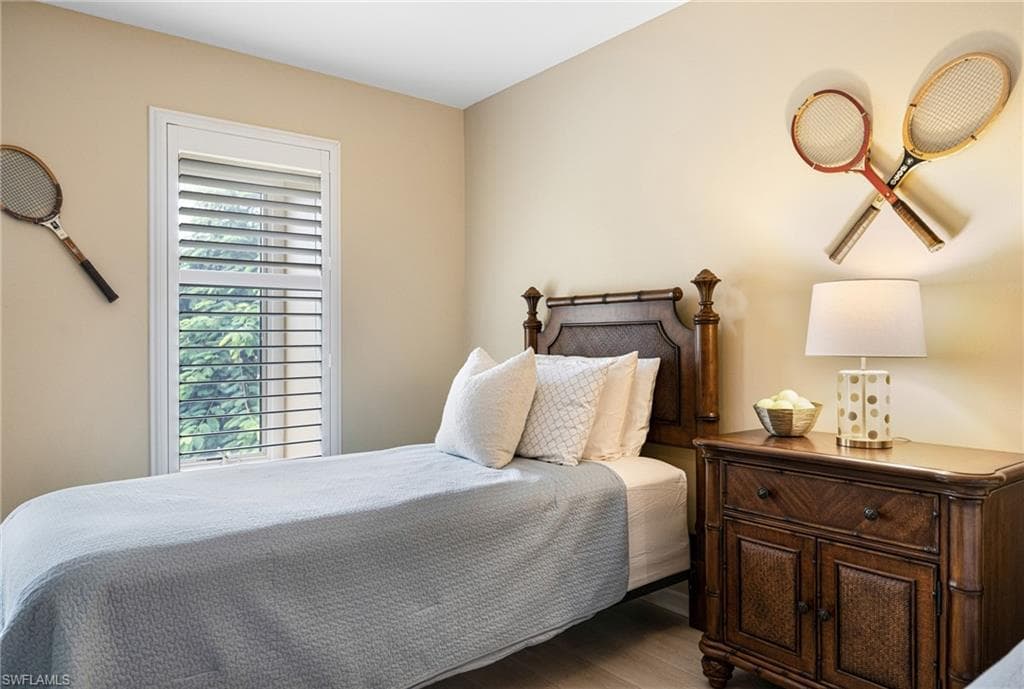 1850 Bald Eagle Dr 404-c, Naples, FL 34105-40