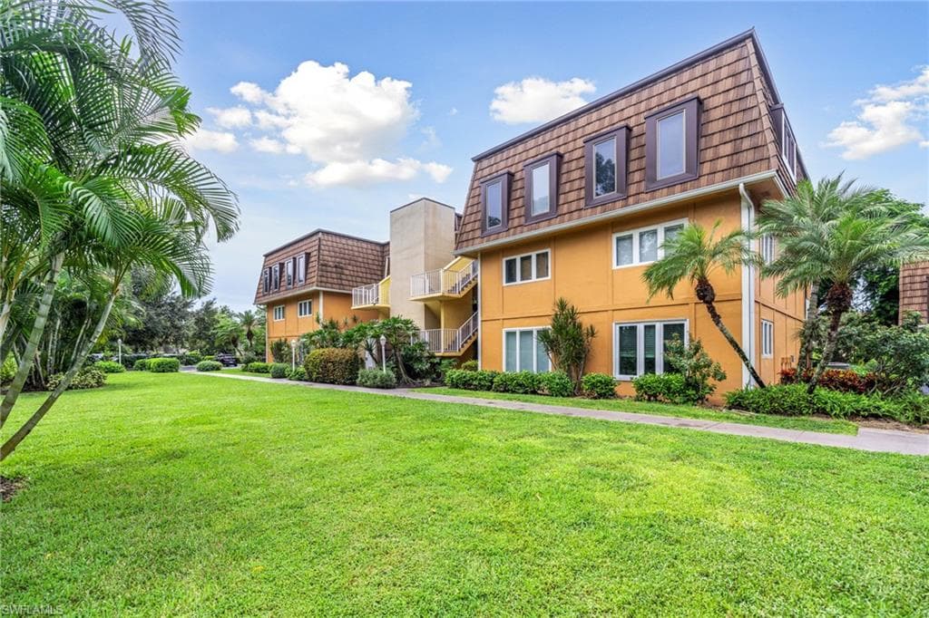 1850 Bald Eagle Dr 404-c, Naples, FL 34105-44